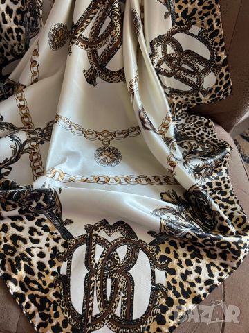 Уникален шал в стил Versace, снимка 9 - Шалове - 45927008