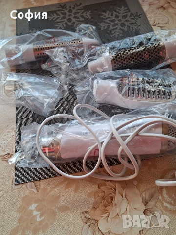 Нова електреческа четка за коса Филипс, снимка 2 - Преси за коса - 53747107