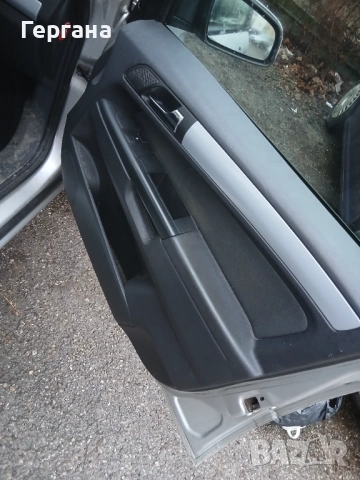 Опел зафира 1.6 фабричен метан , снимка 5 - Автомобили и джипове - 53279010