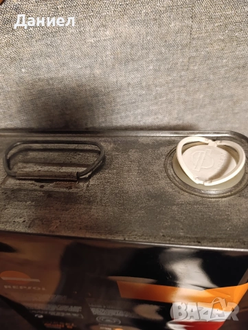 Метална туба Repsol , снимка 4 - Антикварни и старинни предмети - 53639613