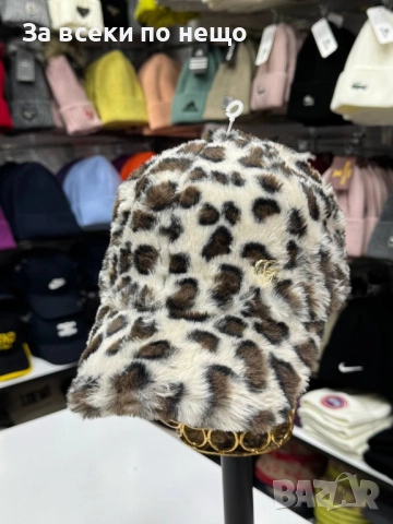 Gucci Пухкава Шапка С Козирка Гучи - 2 Налични Цвята Код E942, снимка 2 - Шапки - 51993877