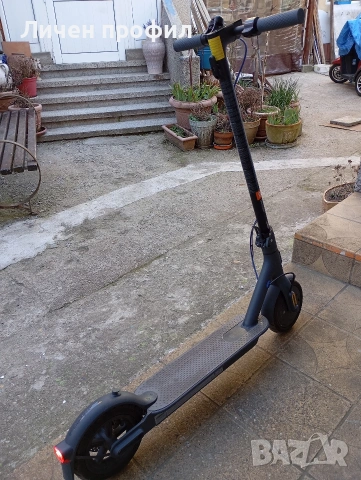Xiaomi MI 3 Electric Scooter (електрическа тротинетка), снимка 4 - Скейтборд, ховърборд, уейвборд - 53747310