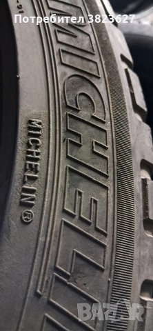 2 зимни гуми Мишелин 245 45 17, снимка 3 - Гуми и джанти - 52699557