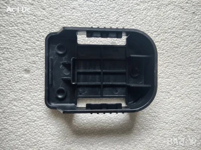Държач за батерии Bosch,Makita,Dewalt 18V, снимка 4 - Други инструменти - 49844675