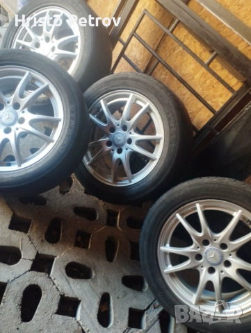 Летни гуми с джанти Мерцедес В класа,втора употреба, снимка 4 - Гуми и джанти - 52530195