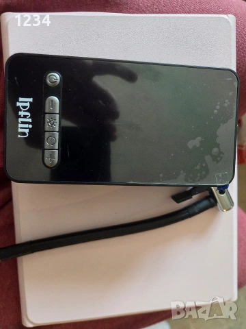 Безжична преносима помпа за гуми