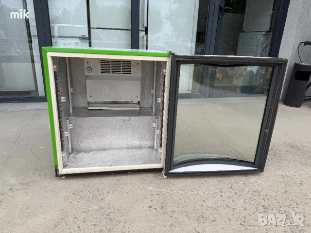 Малка витрина с вентилатор, снимка 3 - Витрини - 51203902