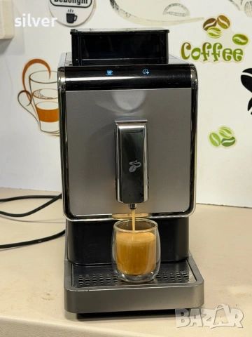 Кафемашина кафе автомат Tchibo с гаранция, снимка 3 - Кафемашини - 53265680