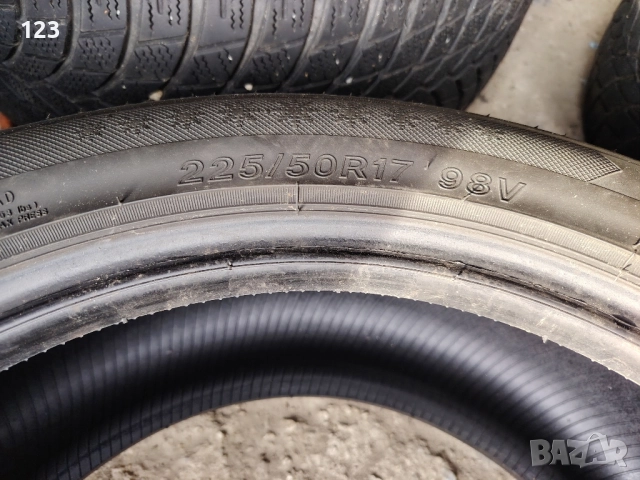 Чисто нови зимни гуми за мерцедес за 205 , снимка 8 - Гуми и джанти - 52535035