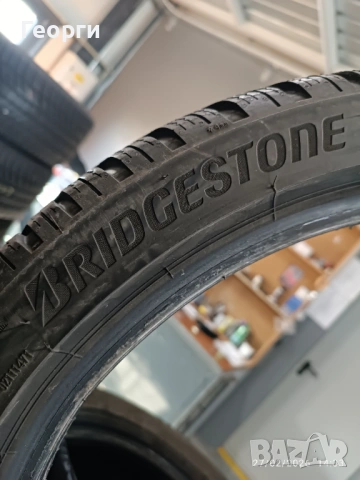 2бр.зимни гуми 225/40/18 Bridgestone, снимка 5 - Гуми и джанти - 53666269