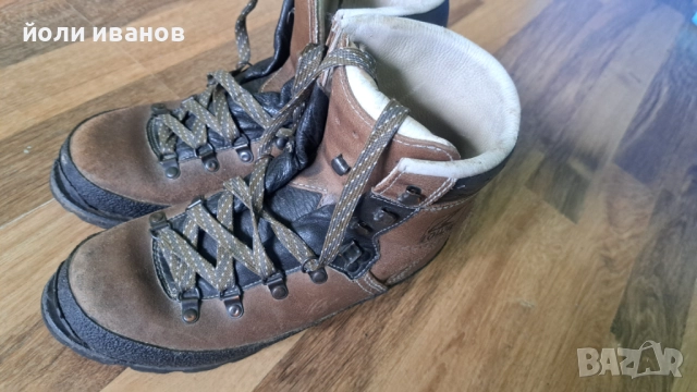 LOWA-кожени туристически обувки 39 номер