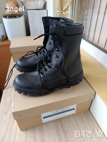 Полицейски кубинки 