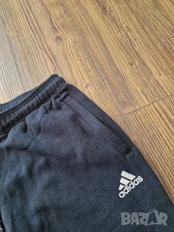 Страхотно мъжко спортно долнище ADIDAS размер M , снимка 4 - Спортни дрехи, екипи - 53794309
