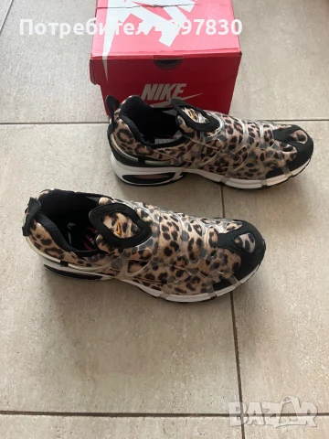 Нови маратонки Nike air Kukini 42 номер , снимка 2 - Маратонки - 50635526