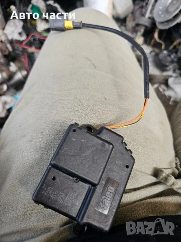 Мотор/задвижване на въздушната клапа Peugeot 406 16107210006 1.61.072.10006