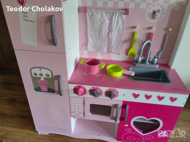 Детска кухня, снимка 2 - Играчки за стая - 46240022
