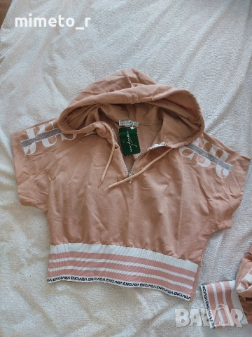 Дамски комплект , снимка 2 - Комплекти - 51952316