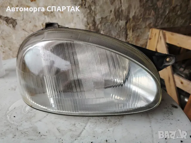 Ляв/десен фар за opel corsa b, снимка 1 - Части - 47208403