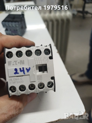 Продавам контактори 24V  и 220V, снимка 2 - Друга електроника - 53155454