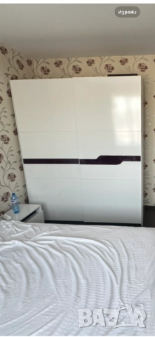 Гардероб с плъзгащи врати - бял