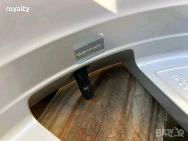 5х112 16 Цола Оригинални Джанти VW Passat Golf Tuaran Фолксваген Пасат 5x112 ЕТ 46 J 6.5, снимка 6 - Аксесоари и консумативи - 52809552