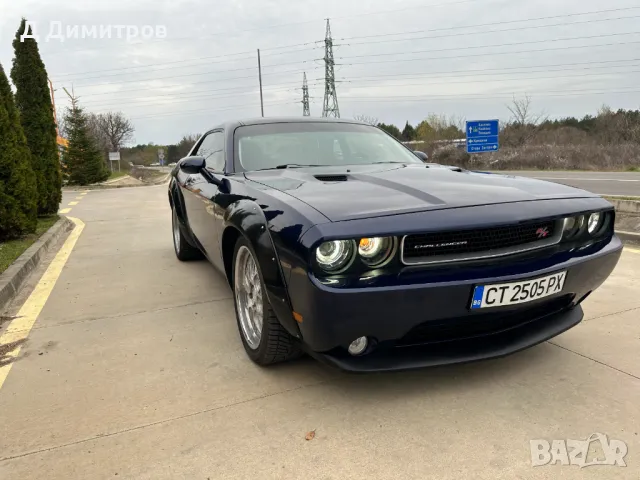 Dodge Challenger 5.7 HEMI R/T, снимка 2 - Автомобили и джипове - 49408020