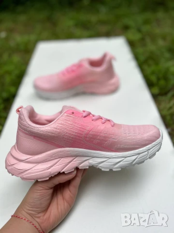 Дамски розови маратонки, снимка 2 - Маратонки - 50751412