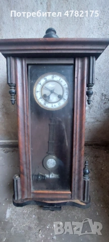 Стар стенен часовник