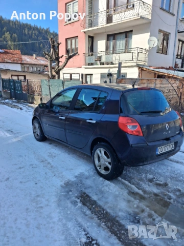 Renault clio 2006г. с проблем!, снимка 3 - Автомобили и джипове - 53342838