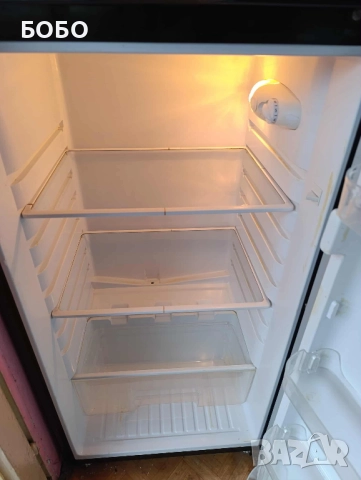 Хладилник с фризер Neo - черен, снимка 3 - Хладилници - 52352373