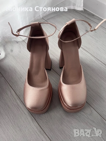 Обувки с ток, снимка 3 - Дамски обувки на ток - 52305290