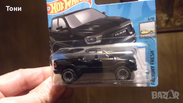 Hot Wheels 2020 Ram 1500 Rebel Black, снимка 1 - Колекции - 48645626