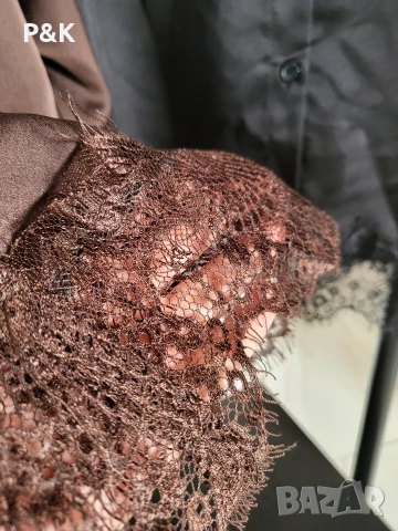 Сатенена риза с дантела в черно и кафяво, снимка 3 - Ризи - 52734892