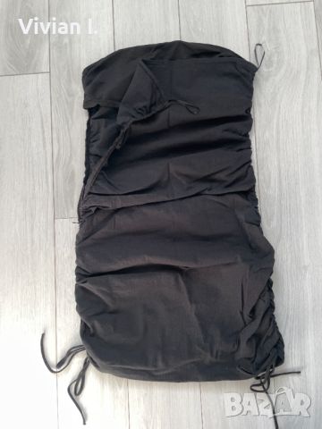 Черна мини рокля Bershka , снимка 4 - Рокли - 45408246