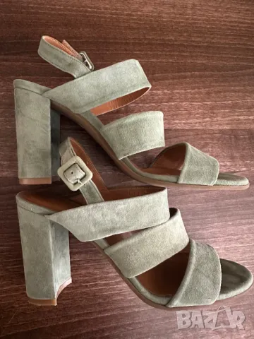 Дамски ток естествен велур , снимка 3 - Дамски обувки на ток - 50281886