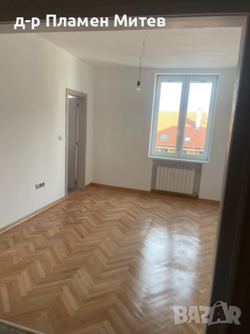 Давам 3-СТАЕН апартамент срещу парламента, снимка 3 - Апартаменти - 52447928