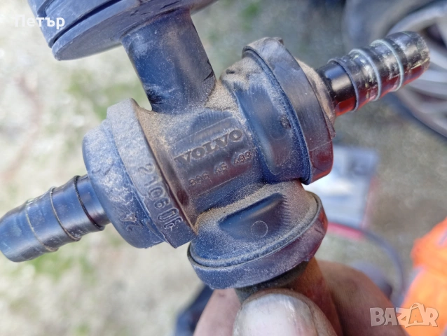 Вакуум клапан Volvo S60 V70 XC70 S80 30645493