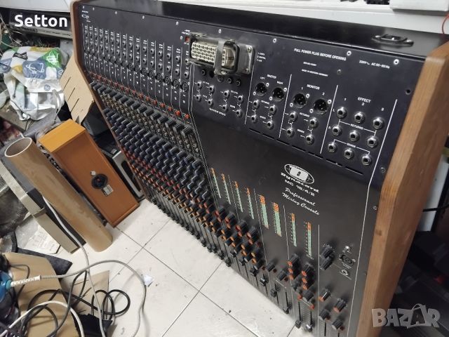 Dynacord MC 24/4/2 Mixer 1980's, снимка 2 - Ресийвъри, усилватели, смесителни пултове - 46080246