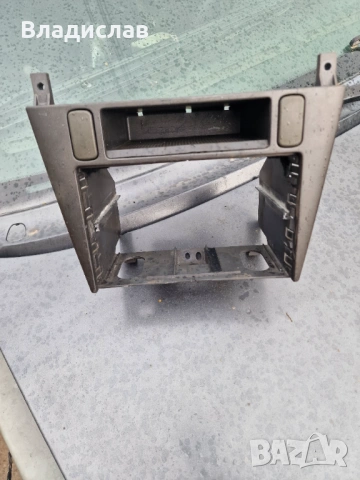 Табло с airbaga ,жабkата подлакътник и лайсна Volvo v40 , снимка 15 - Части - 45813258