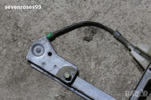 Машинка стъкло задна лява ръчна Фолксваген Голф 3 комби 1.9 tdi 90hp VW Golf 3, снимка 2 - Части - 50854982