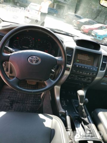 Toyota Land Cruiser 120 D4d 7местен, снимка 11 - Автомобили и джипове - 45810230