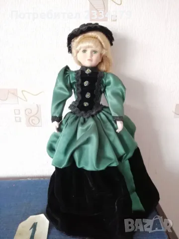 Стари порцеланови кукли, маркови с ренесансови рокли. , снимка 3 - Колекции - 49126124