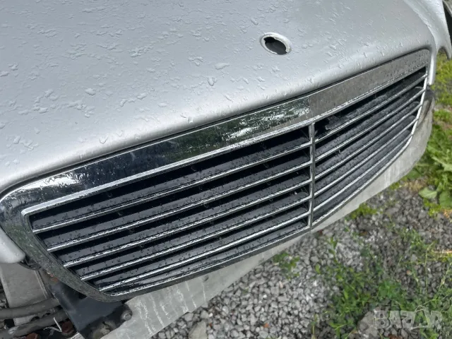 Маска преден капак Мерцедес Е класа W211 E class решетка броня, снимка 2 - Части - 50433647