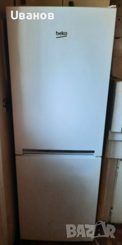 Продавам хладилник с долен фризер Beko., снимка 1 - Хладилници - 45256372