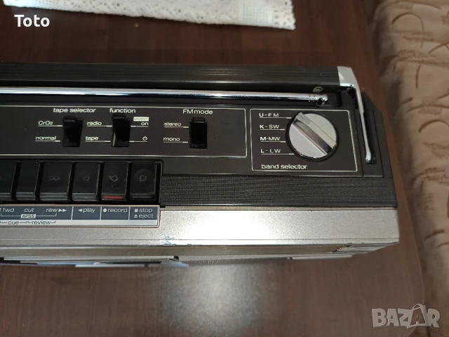 Радио касетофон SHАRP GF 6060, снимка 4 - Радиокасетофони, транзистори - 50950916