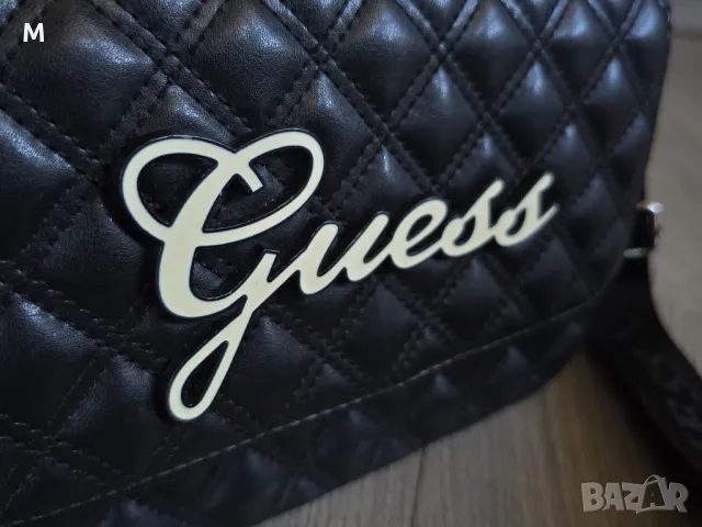 Дамска черна чанта GUESS , снимка 2 - Чанти - 47664096