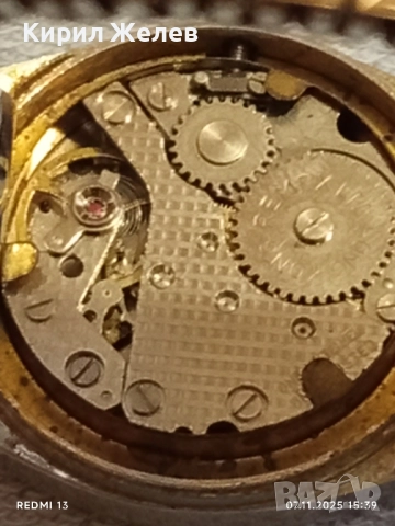 Стар механичен часовник GUCCI HONG KONG рядък с ластична верижка 51514, снимка 14 - Антикварни и старинни предмети - 52333331