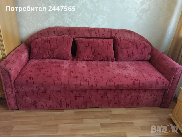 Диван със функция за сън.