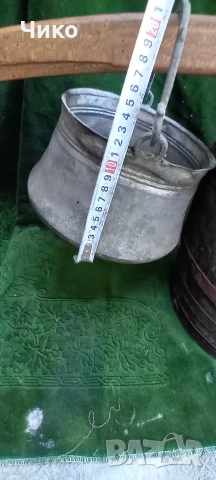 малки 2бр менчета със кобилица