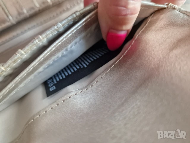 Страхотно дамско портмоне GUESS , снимка 7 - Портфейли, портмонета - 51256806